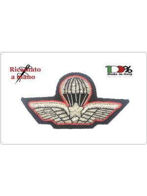 Brevetto Paracadutismo Abilitazione Lancio Sagomato Ricamato a Mano Canutiglia Argento Bordo Rosso con Stella Militare Carabinieri Art.NSD-SAGO-2